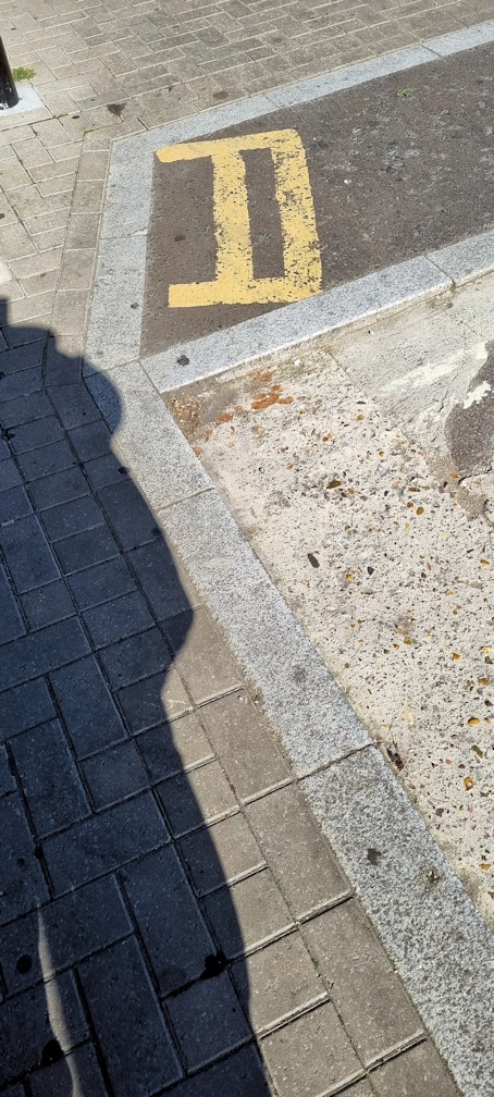 Silly double yellow lines